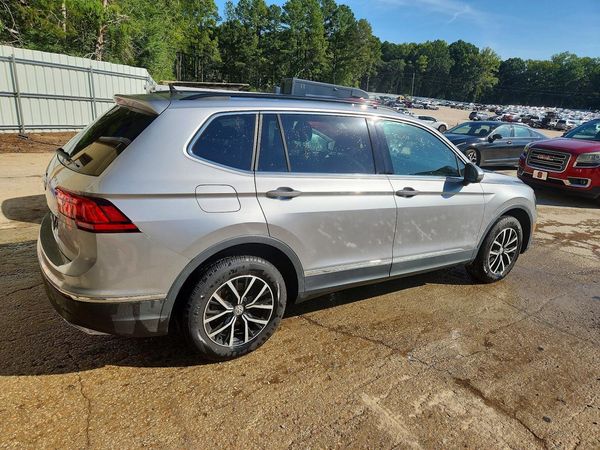 2021 VOLKSWAGEN TIGUAN SE, SE R-Line Black, SEL — PSRA