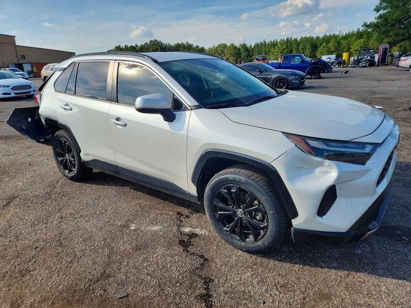 2023 TOYOTA RAV4 — Passenger 3/4