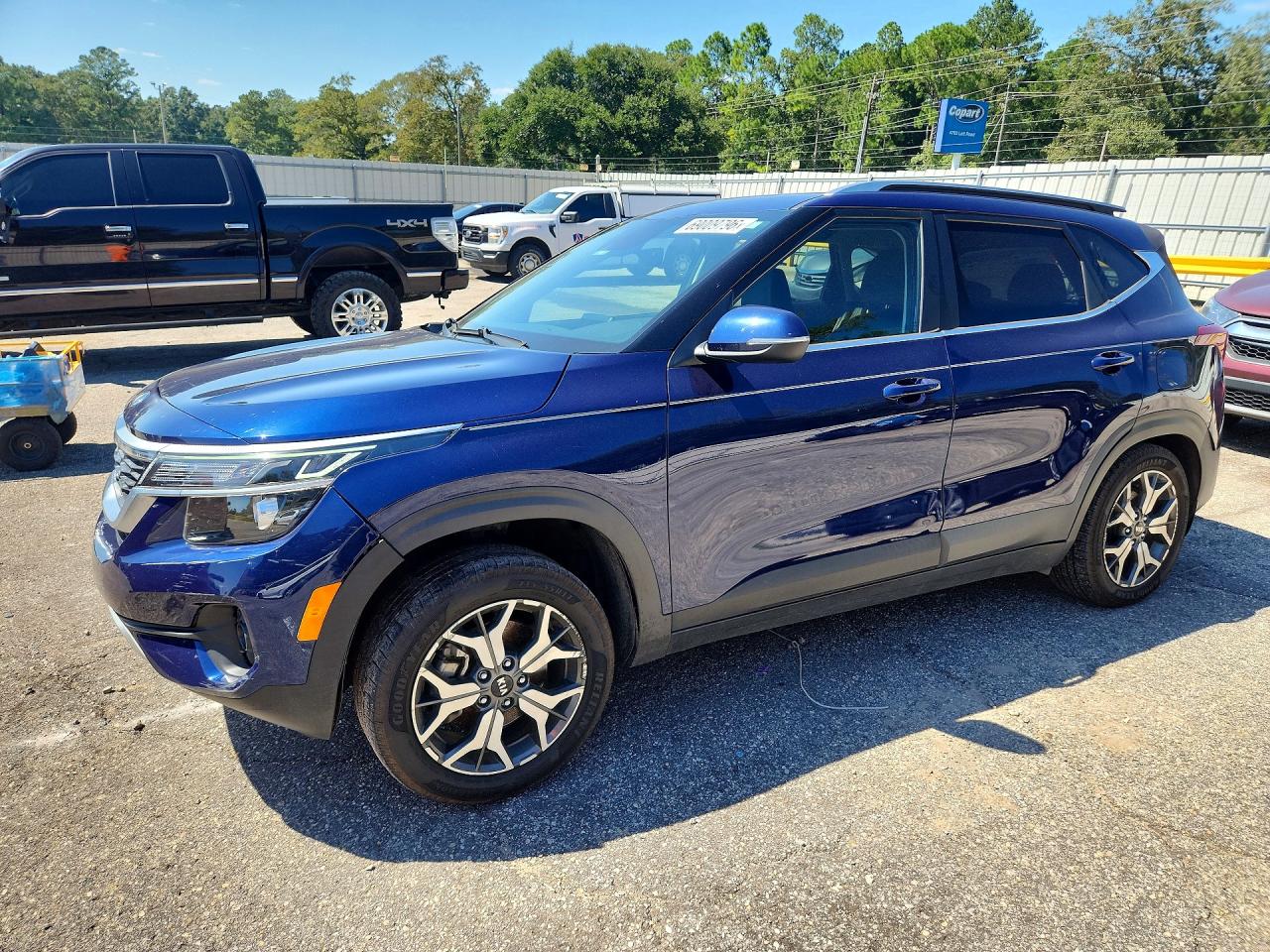 2021 KIA SELTOS — Front 3/4