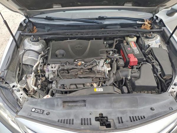 2018 TOYOTA CAMRY L/LE/SE/XLE — Engine bay