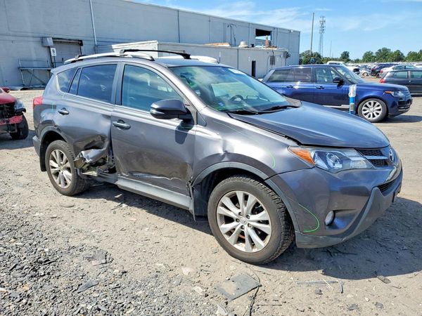 2013 TOYOTA RAV4 High — Passenger 3/4