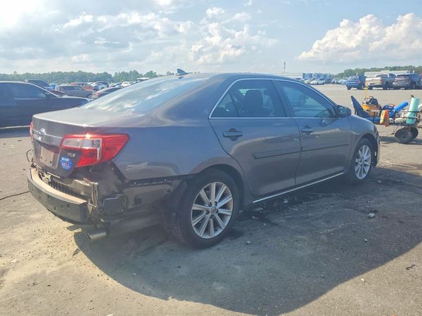 2013 TOYOTA CAMRY