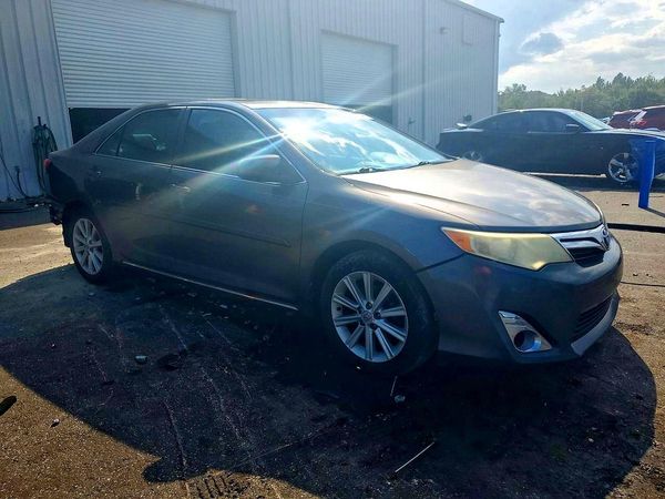 2013 TOYOTA CAMRY
