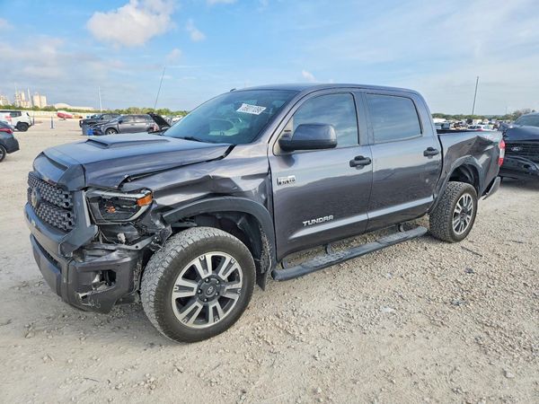 2019 TOYOTA TUNDRA SR5 Grade — Front 3/4