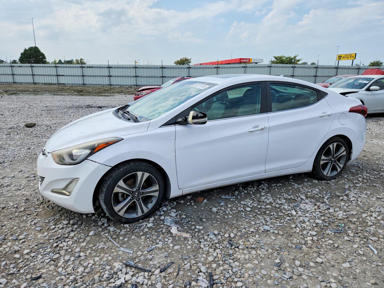 2015 HYUNDAI ELANTRA — Front 3/4