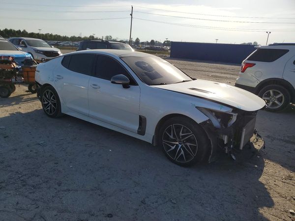 2022 KIA STINGER — Passenger 3/4