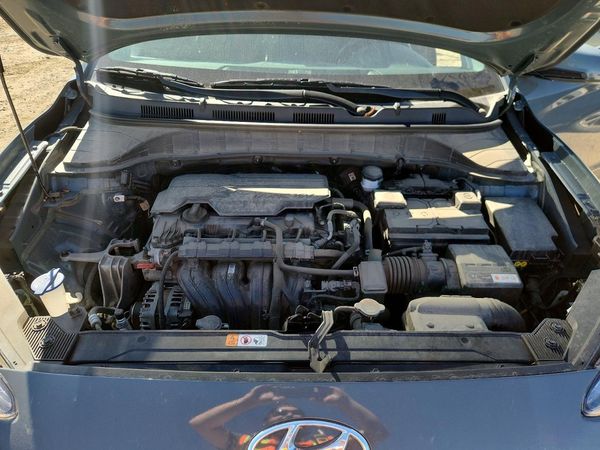 2022 HYUNDAI KONA — Engine bay