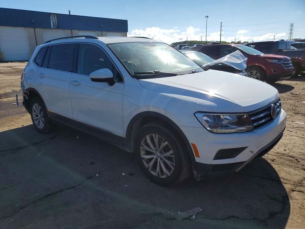 2018 VOLKSWAGEN TIGUAN SE, 4Motion SEL — Passenger 3/4