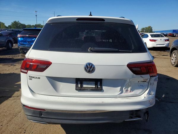 2018 VOLKSWAGEN TIGUAN SE, 4Motion SEL — DIRR