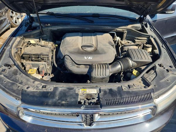 2014 DODGE DURANGO Limited — Engine bay