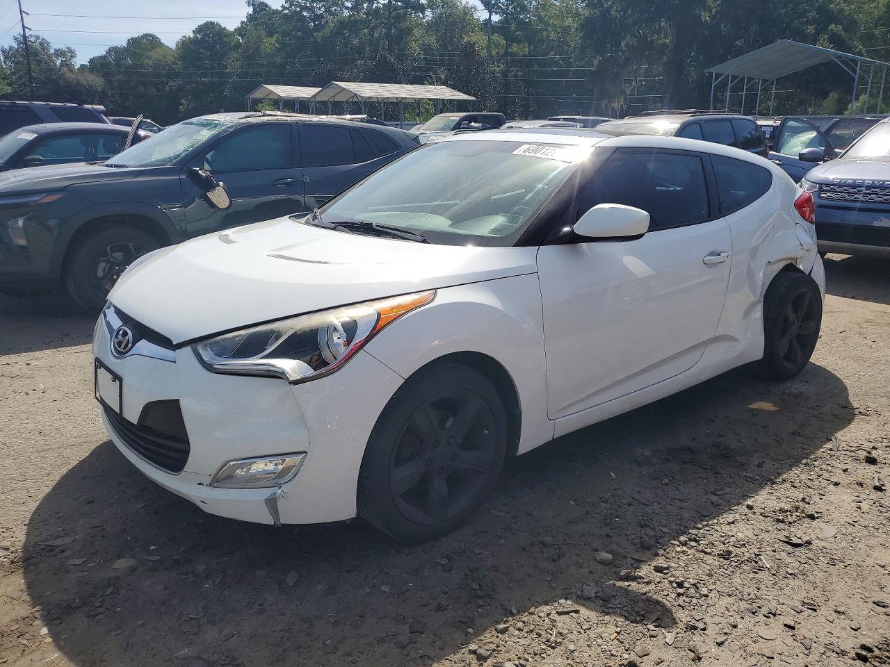 2014 HYUNDAI VELOSTER — Front 3/4