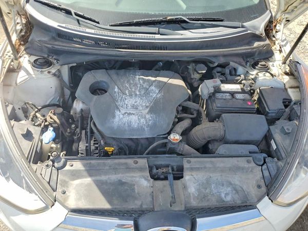 2014 HYUNDAI VELOSTER — Engine bay