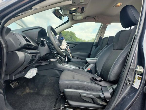 2021 SUBARU FORESTER — DENT
