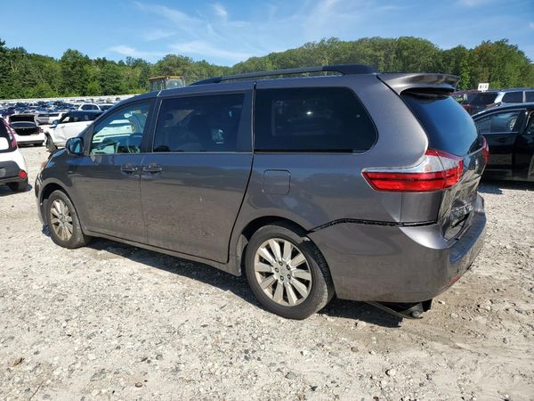 2017 TOYOTA SIENNA