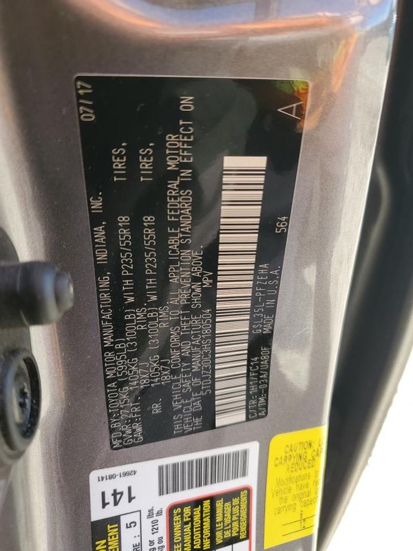 2017 TOYOTA SIENNA