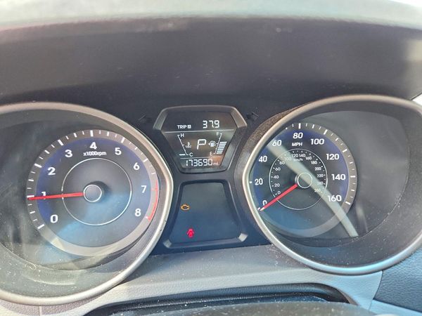 2014 HYUNDAI ELANTRA GLS(Middle)