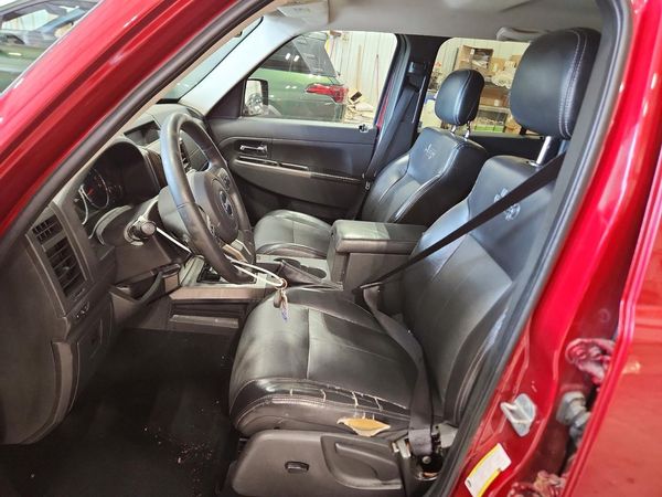 2012 JEEP LIBERTY Jet — DENT
