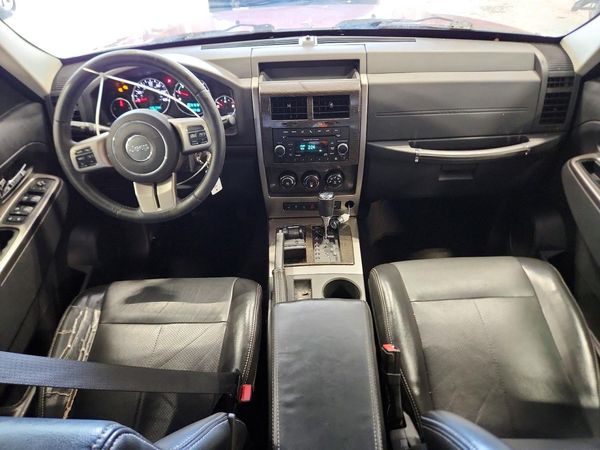 2012 JEEP LIBERTY Jet — CKPT