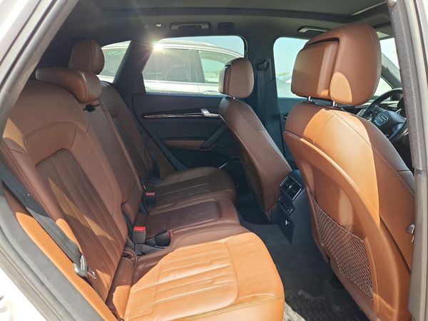 2018 AUDI Q5 quattro Premium Plus