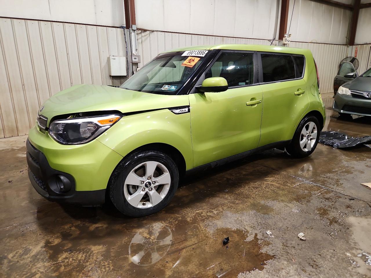 2019 KIA SOUL Base — Front 3/4
