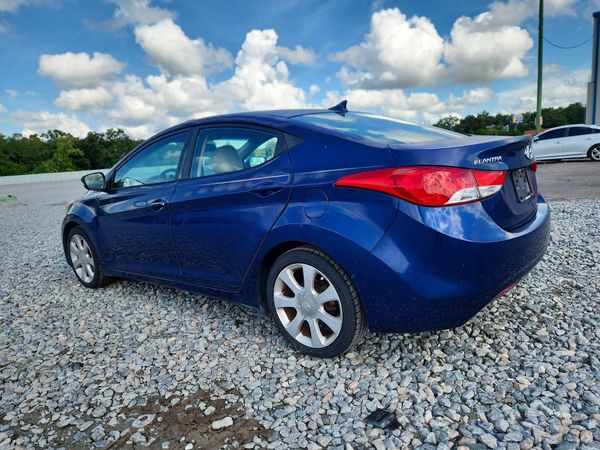 2013 HYUNDAI ELANTRA