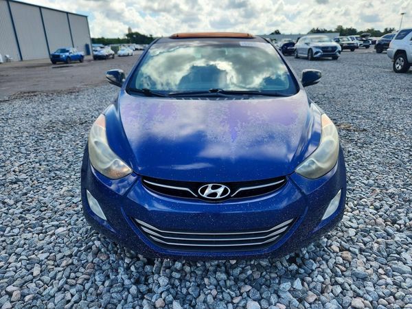 2013 HYUNDAI ELANTRA