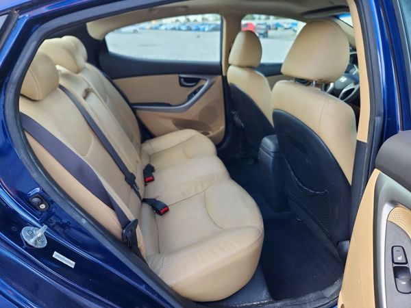 2013 HYUNDAI ELANTRA
