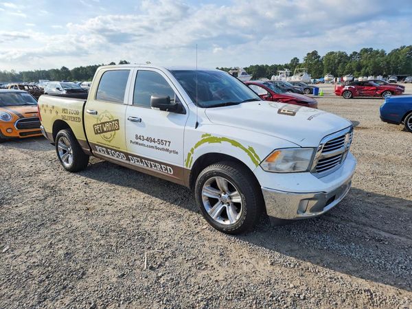 2014 RAM 1500 SLT