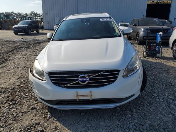 2016 VOLVO XC60