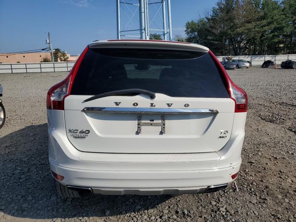 2016 VOLVO XC60