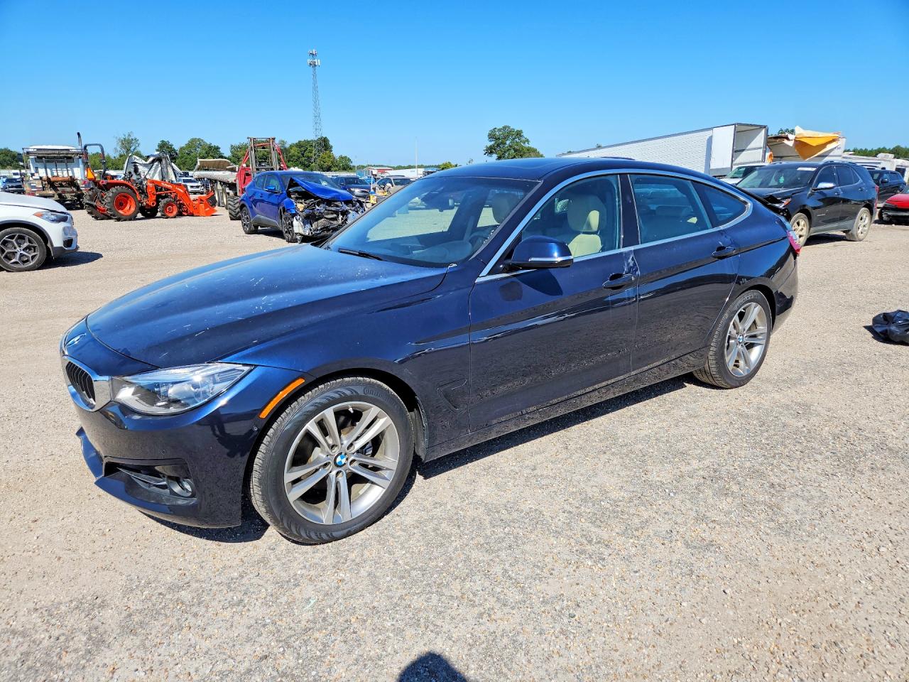 2017 BMW 330 — Front 3/4