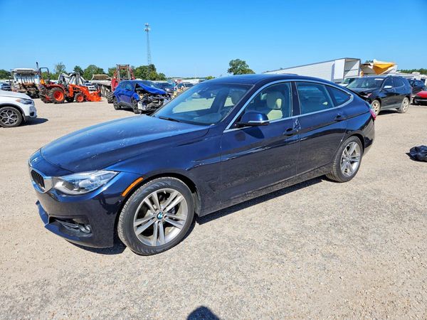 2017 BMW 330 — Front 3/4
