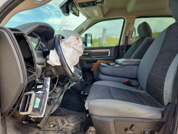 2019 RAM 1500 SLT — DENT