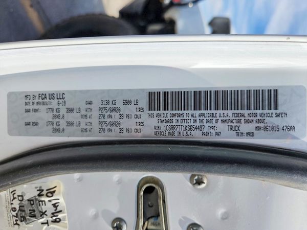 2019 RAM 1500 SLT — VINS