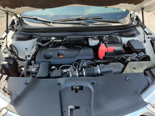 2019 ACURA RDX — Engine bay