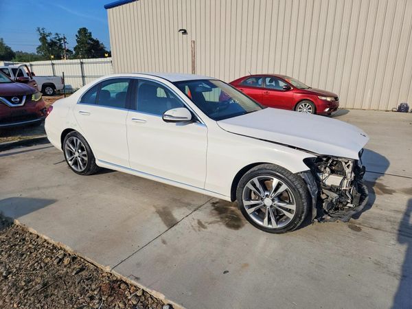 2016 MERCEDES-BENZ C C300