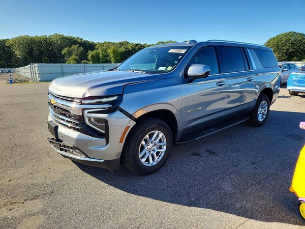 2026 CHEVROLET SUBURBAN — DSFA — Front 3/4