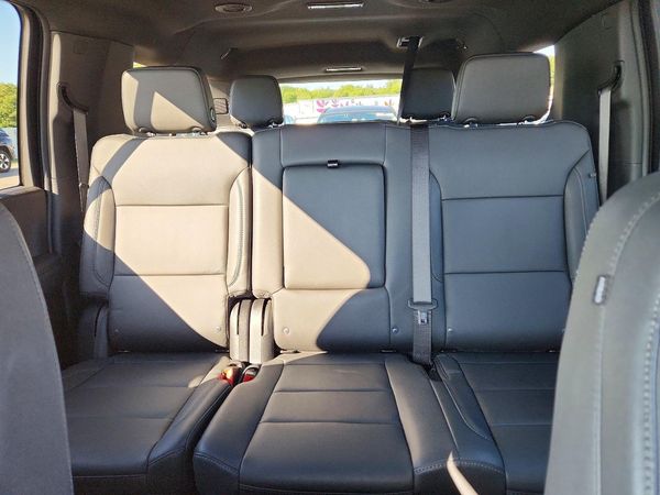 2026 CHEVROLET SUBURBAN LT — SUVN