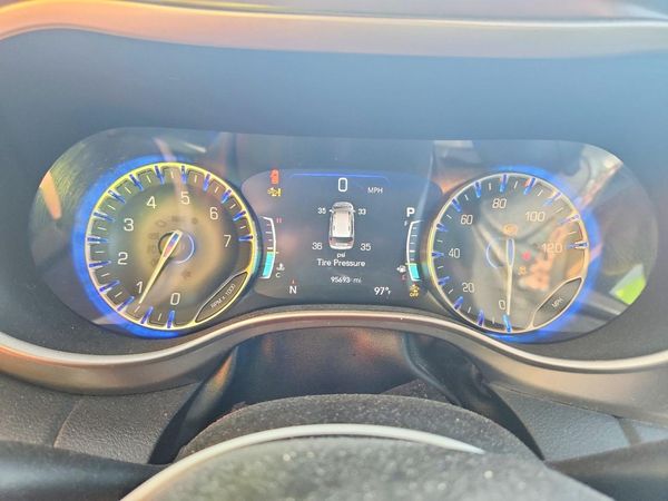 2020 CHRYSLER PACIFICA Touring L — ODOM