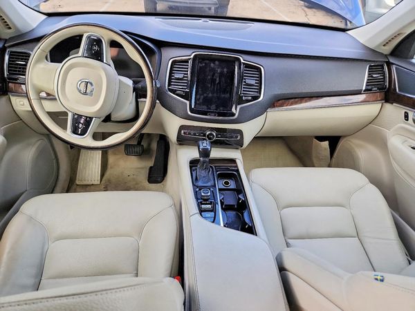 2016 VOLVO XC90 SV42 Momentum — CKPT