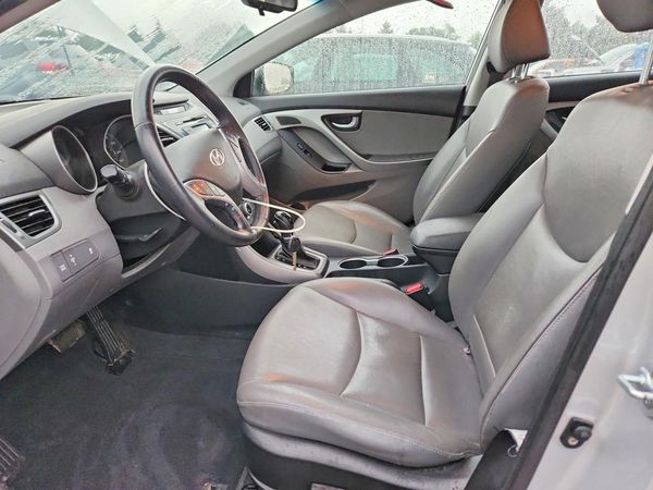 2015 HYUNDAI ELANTRA GLS(Middle) — DENT