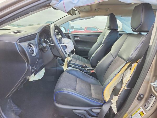 2017 TOYOTA COROLLA — DENT