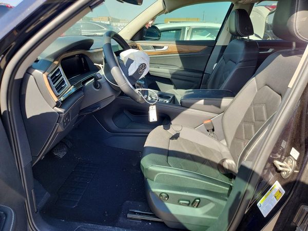 2024 VOLKSWAGEN ATLAS SE — DENT