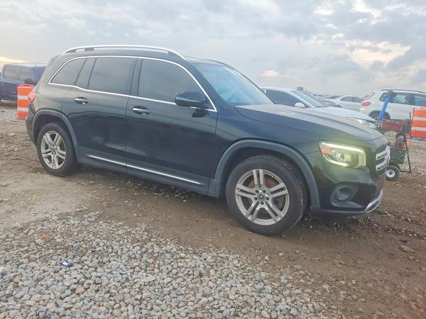 2020 MERCEDES-BENZ GLB — Passenger 3/4