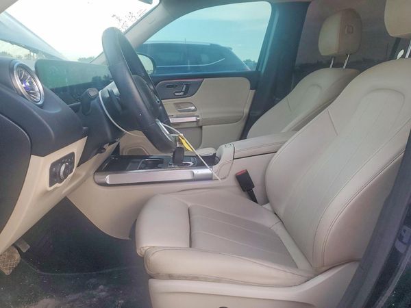 2020 MERCEDES-BENZ GLB — DENT