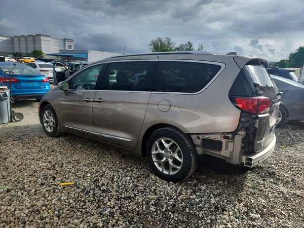 2017 CHRYSLER PACIFICA — DSRA