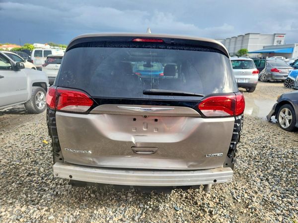 2017 CHRYSLER PACIFICA — DIRR