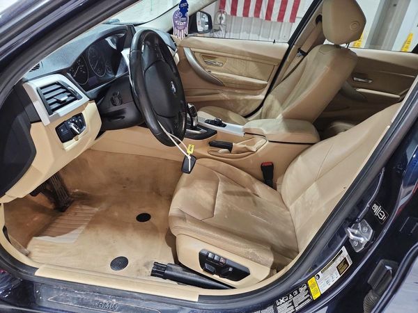 2015 BMW 320 — DENT