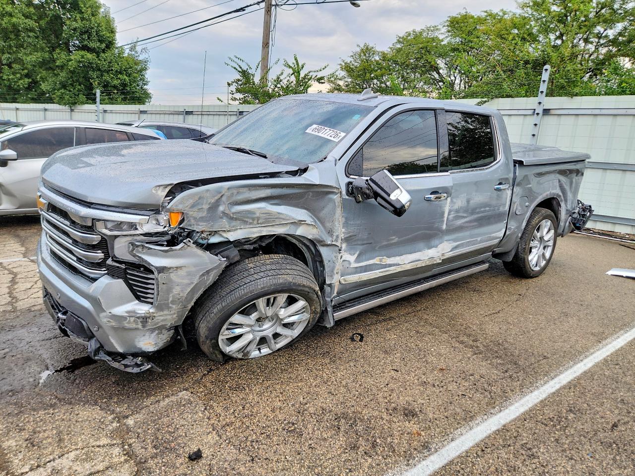 2025 CHEVROLET SILVERADO High Country — Front 3/4