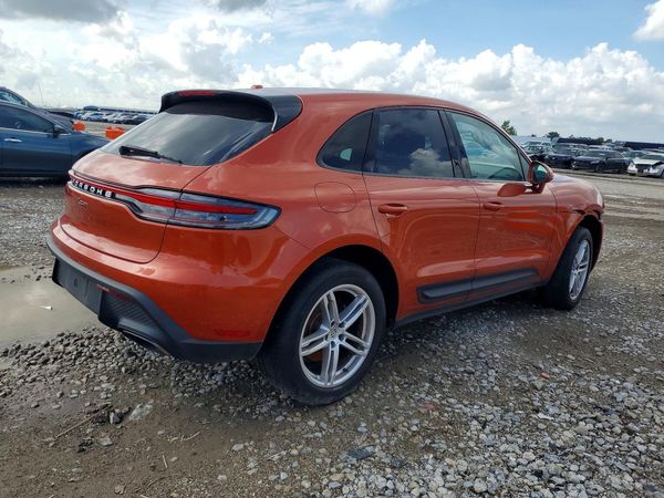 2022 PORSCHE MACAN — PSRA